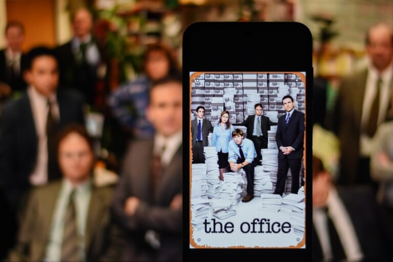 Streama The Office i Sverige 2026 – Så ser du serien online